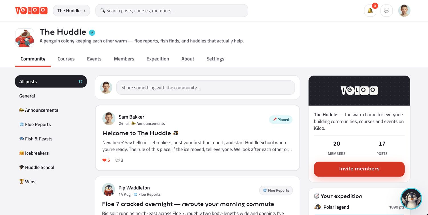 A live iGloo community: feed with member posts, categories, member count and an invite button